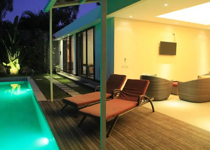Mirahvillas, 2br With Large Private Pool Lodge Seminyak