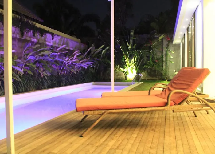 Mirahvillas, 2br With Large Private Pool Lodge Seminyak