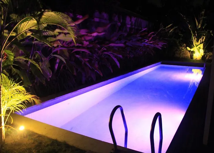 Mirahvillas, 2br With Large Private Pool Lodge Seminyak